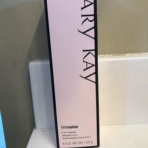 Mary Kay 3-1 Cleanser